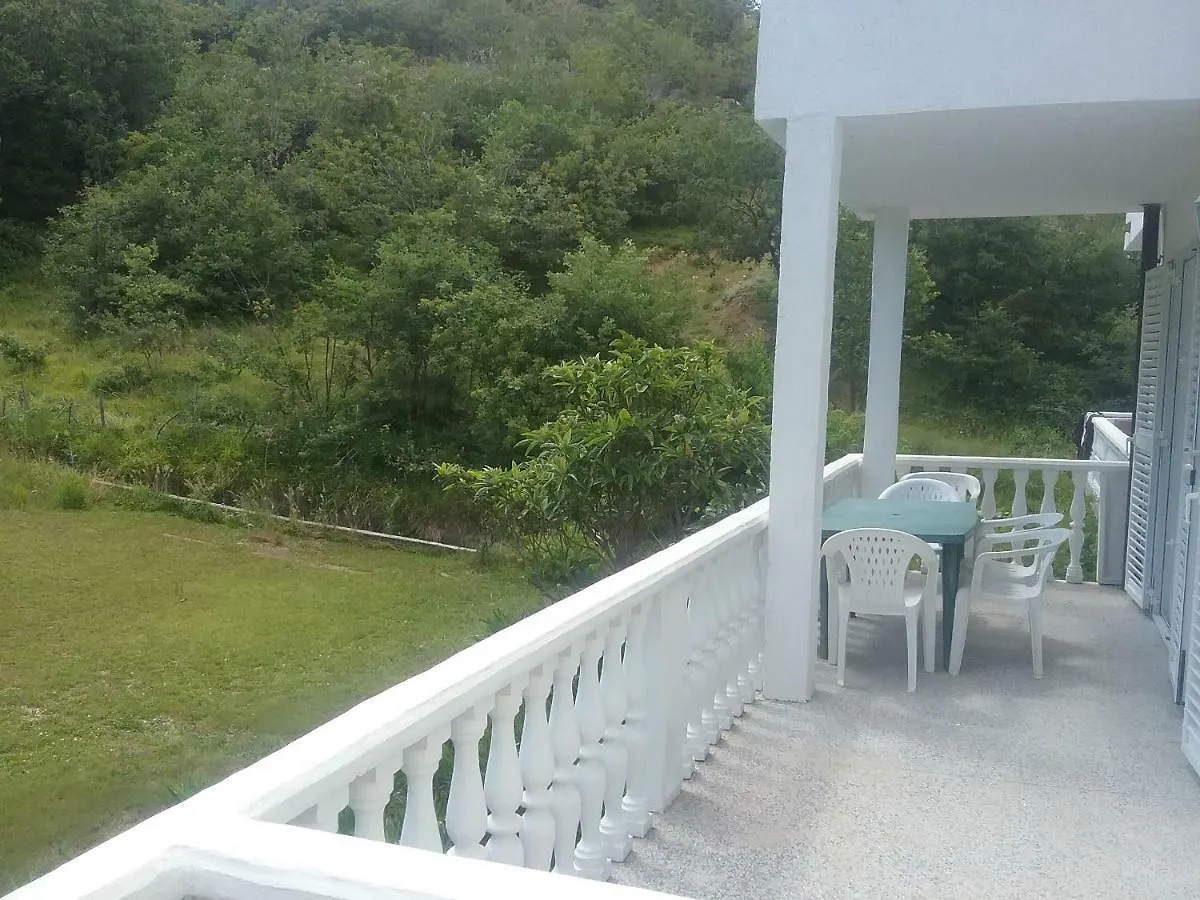 Apartman Put Baška 0*,